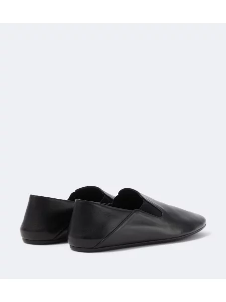 Pantofi loafer Prada din piele negru
