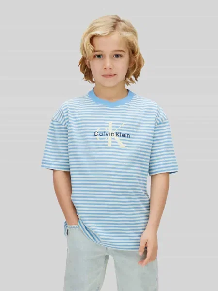 Krój regular fit t-shirt z nadruk z logo z czystej Calvin Klein Jeans błękitna