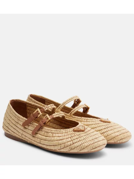 Pantofi cu toc Prada din piele bej