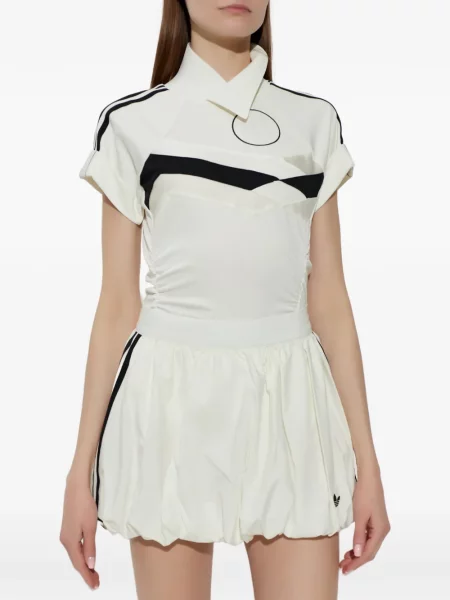 Top Adidas cu dungi cu broderie roșu