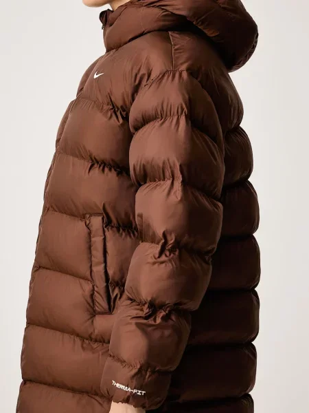 Steppelt dzseki Nike Sportswear barna