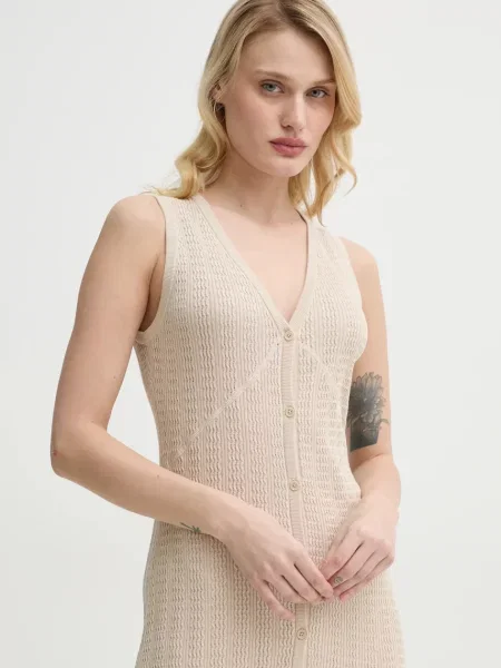 Filippa K ruha bézs