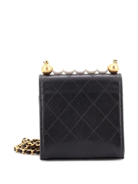 Prošívaný mini náhrdelník Chanel Pre-owned s perlami černý
