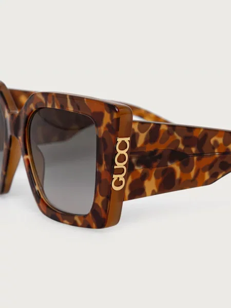 Солнцезащитные очки Gucci