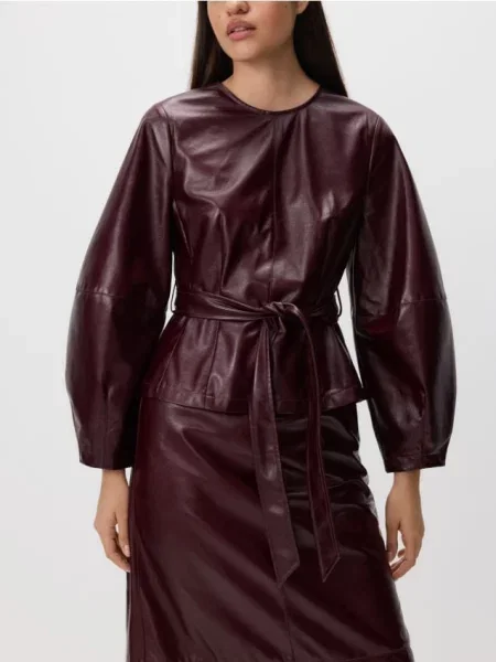 Reserved Блузка зі штучної шкіри буряковий 