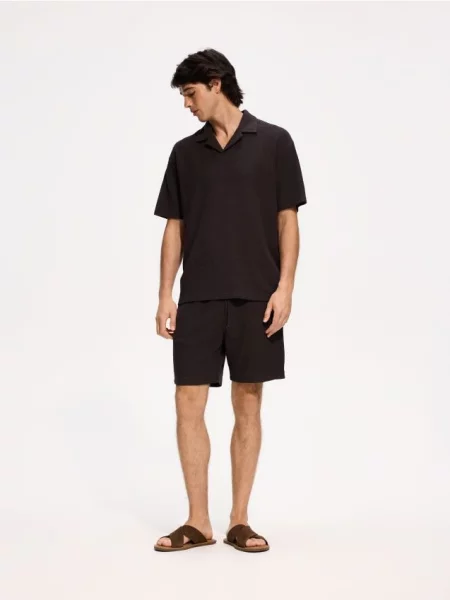 Reserved Tricou polo comfort fit din structurat maro-închis maro