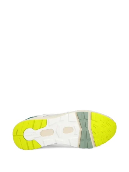 Sneakerși Karhu din piele de căprioară alb