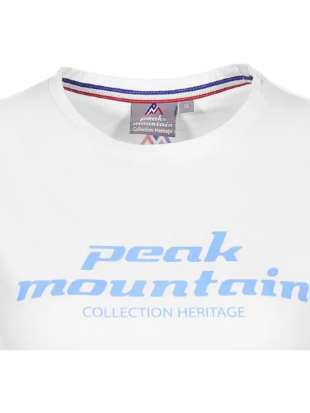 Tricou Peak Mountain alb