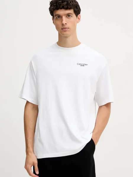 Тениска Calvin Klein Jeans с принт бяло