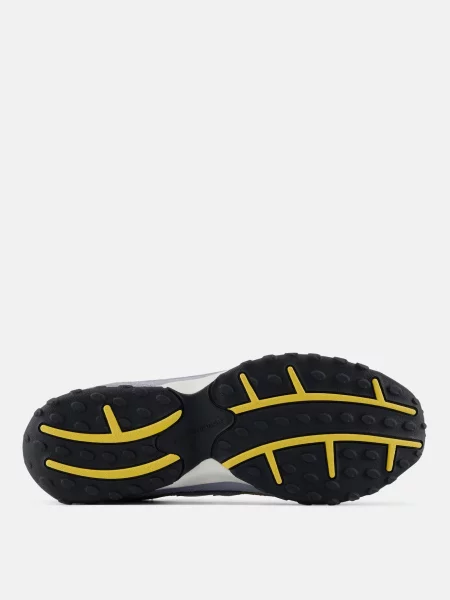 Замшевые кроссовки New Balance фиолетовые
