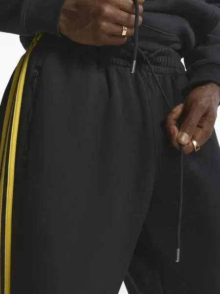 Trčanje hlače Adidas s printom žuta