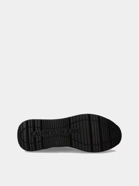 Переработанный кроссовки Calvin Klein черные