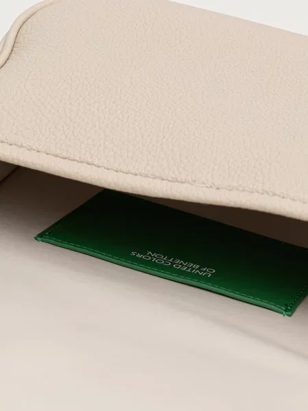 Кожаная сумка через плечо United Colors Of Benetton