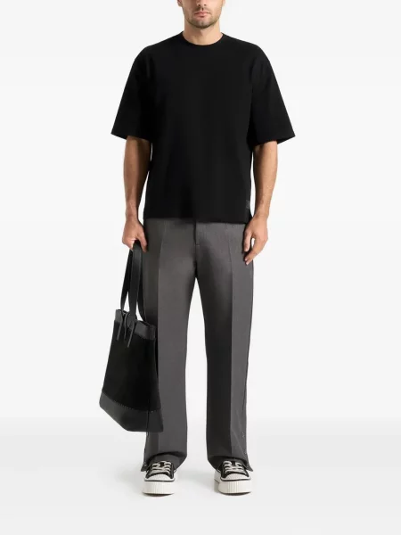 Tricou Manière De Voir cu decolteu rotund negru