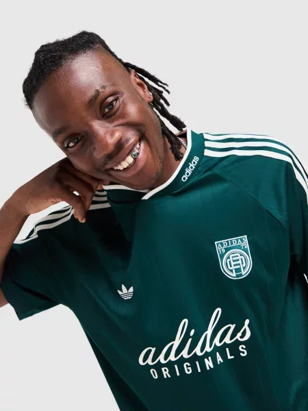 Adidas T-Shirt Classic Jacquard Jersey With Badge zielona