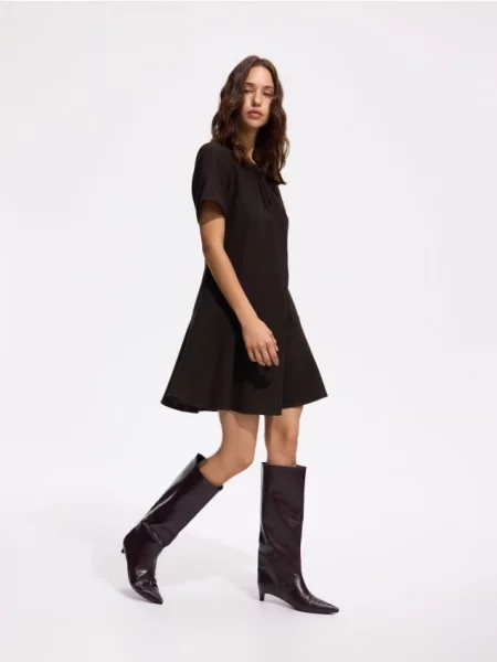 Reserved Rochie mini cu lână maro