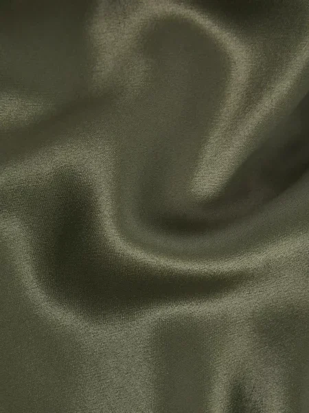 Bluză Vince din satin fără mâneci verde