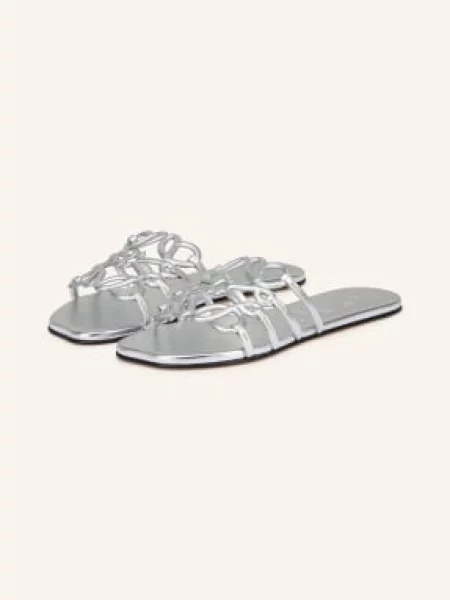 Loewe Pantofle Petal Anagram stříbrná