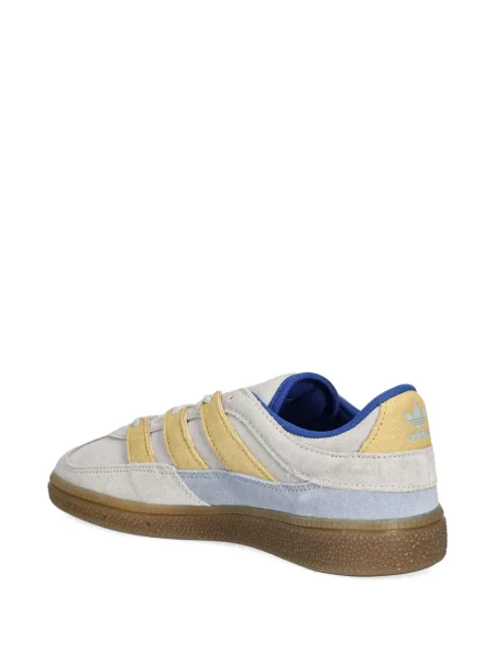 Маратонки Adidas Terrex с връзки на райета с дантела червено