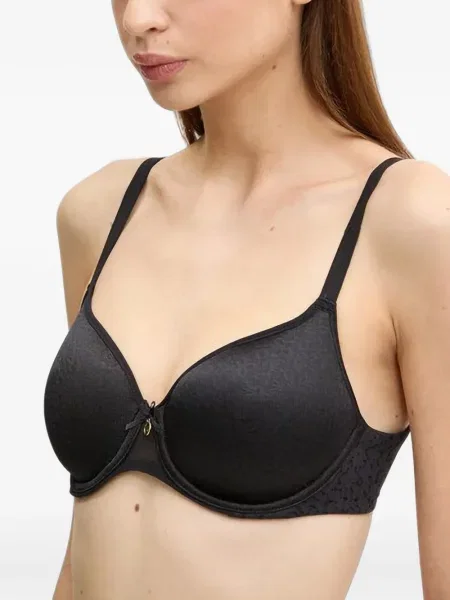 Sutien Chantelle cu funde din jacard negru