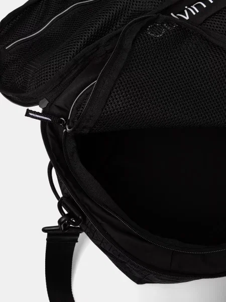 Calvin Klein férfi táska fekete