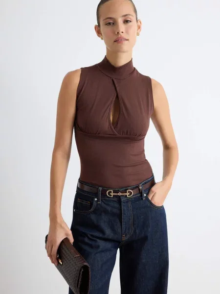 Trendyol Top maro