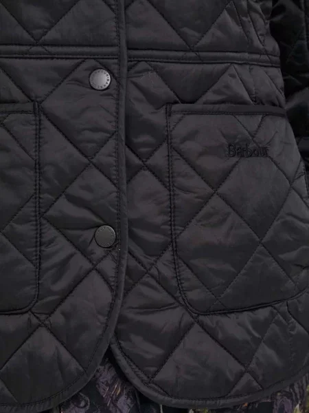 Steppelt dzseki Barbour fekete