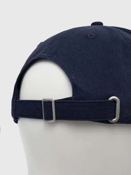 Baseballová čepice Abercrombie & Fitch tmavomodrá s aplikací
