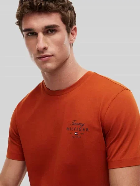 T-shirt o kroju regular fit z czystej bawełny Tommy Hilfiger