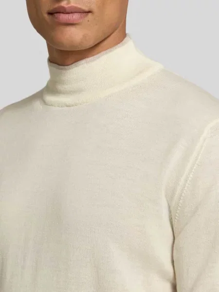 Sweter z dzianiny z półgolfem Cruna biały