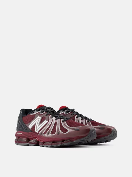 Повседневные кроссовки New Balance красные