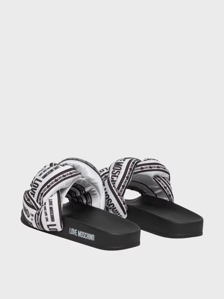 Шлепанцы Love Moschino белые
