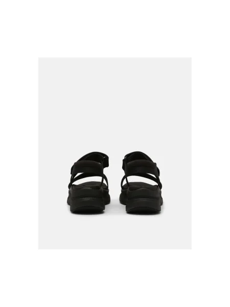 Sandále Skechers čierna