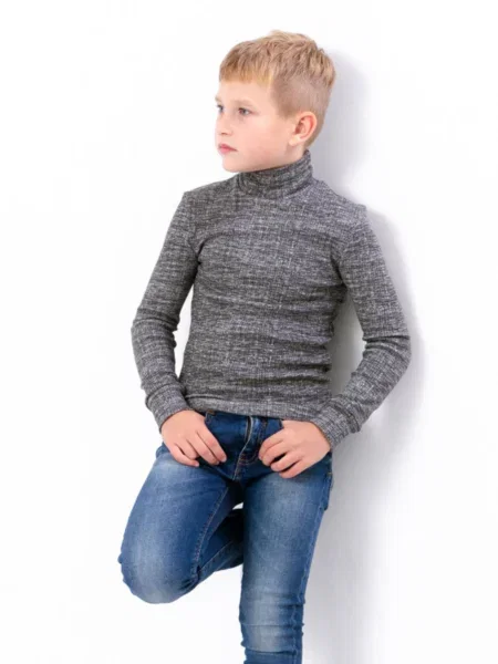 Гольф водолазка носи своє черная