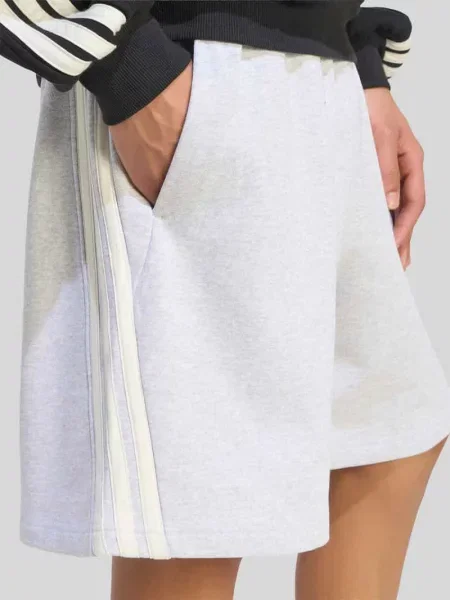 Bluzy dresowe o kroju relaxed fit z czystej bawełny Adidas Sportswear