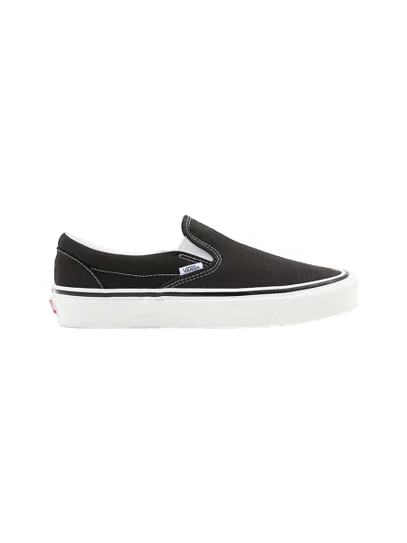 Klasszikus félcipő Vans fekete