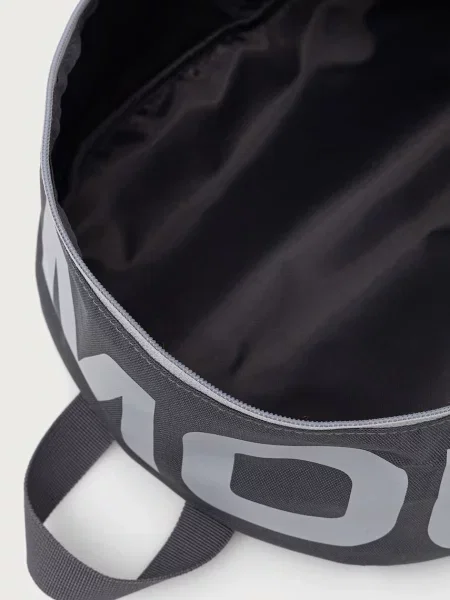 Under Armour hátizsák Essential szürke