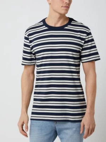 T-shirt o kroju relaxed fit z bawełny ekologicznej Anerkjendt granatowa