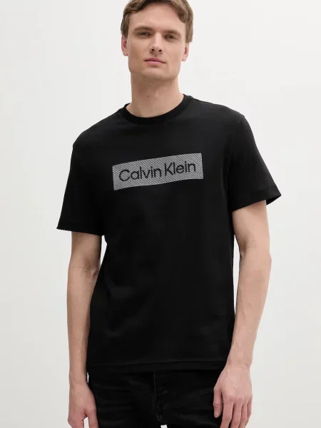 Тениска Calvin Klein с апликация черно