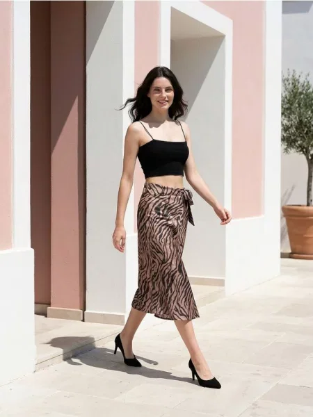 Класична спідниця міді силуету русалка різнобарвний