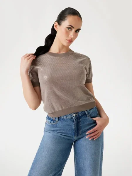 Топ Guess бежово