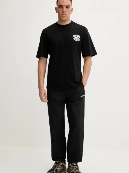 Спортивні штани adidas Originals Brushed WVN з аплікацією чорний