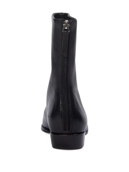 Cizme scurte Black Suede Studio din piele de căprioară negru