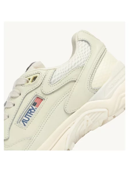 Sneakersy Autry białe