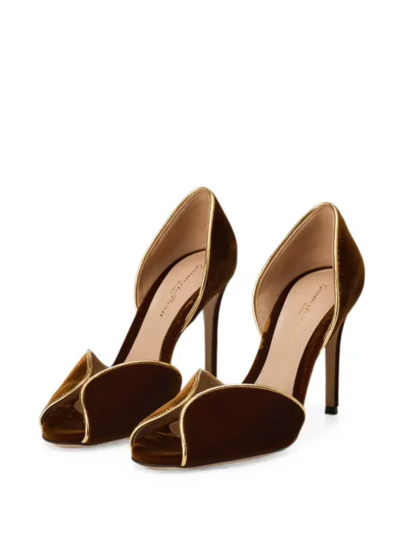 Pantofi cu toc Gianvito Rossi de catifea maro