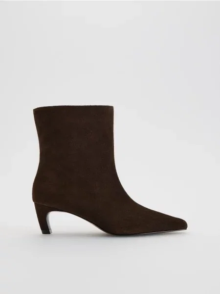 Ботильоны Reserved на низком каблуке коричневые