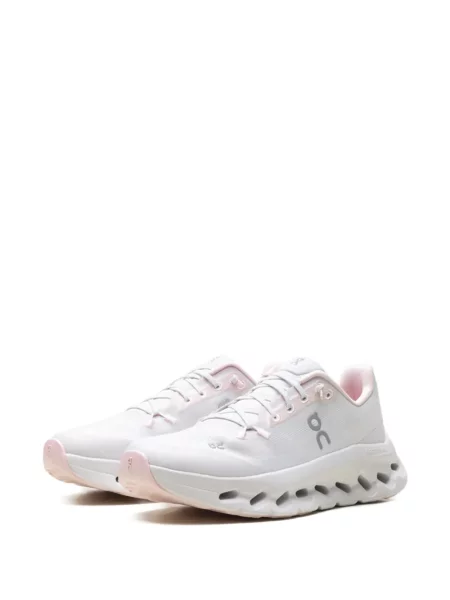 Sneakerși On alb