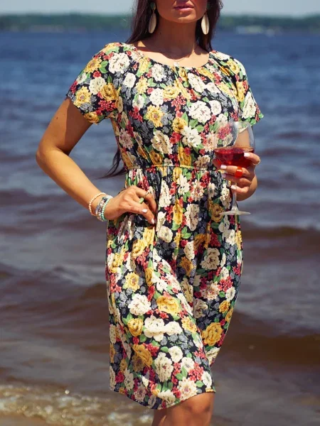 Mała mały sukienka mini Resti w kwiatki czarna