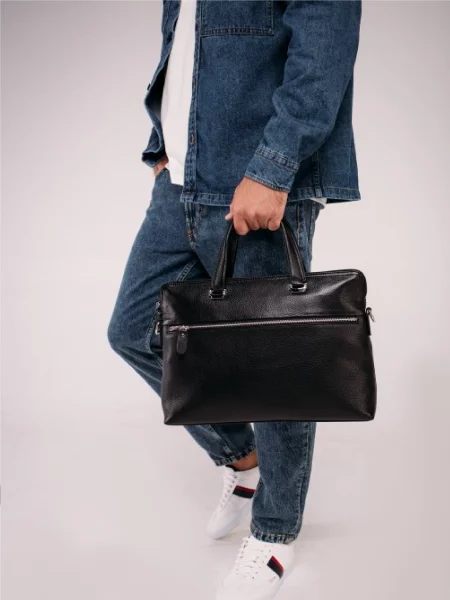 Кожаная сумка для ноутбука Royalbag черная