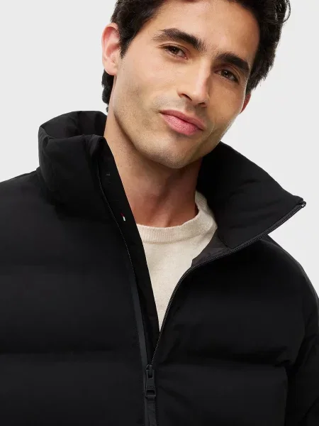 Куртка Tommy Hilfiger черная